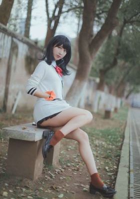 美女18免费_BD韩语电影在线看